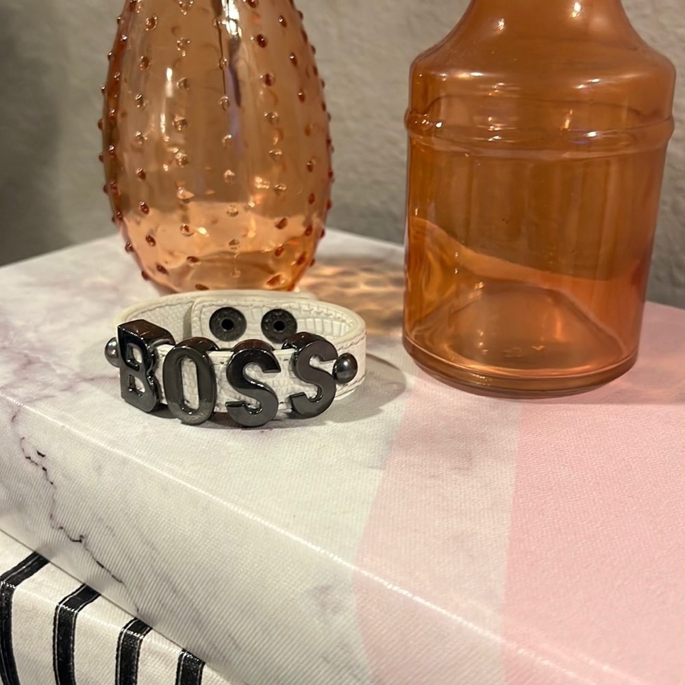 BCBG BOSS Charm Gunmetal & mock crock white Bracelet